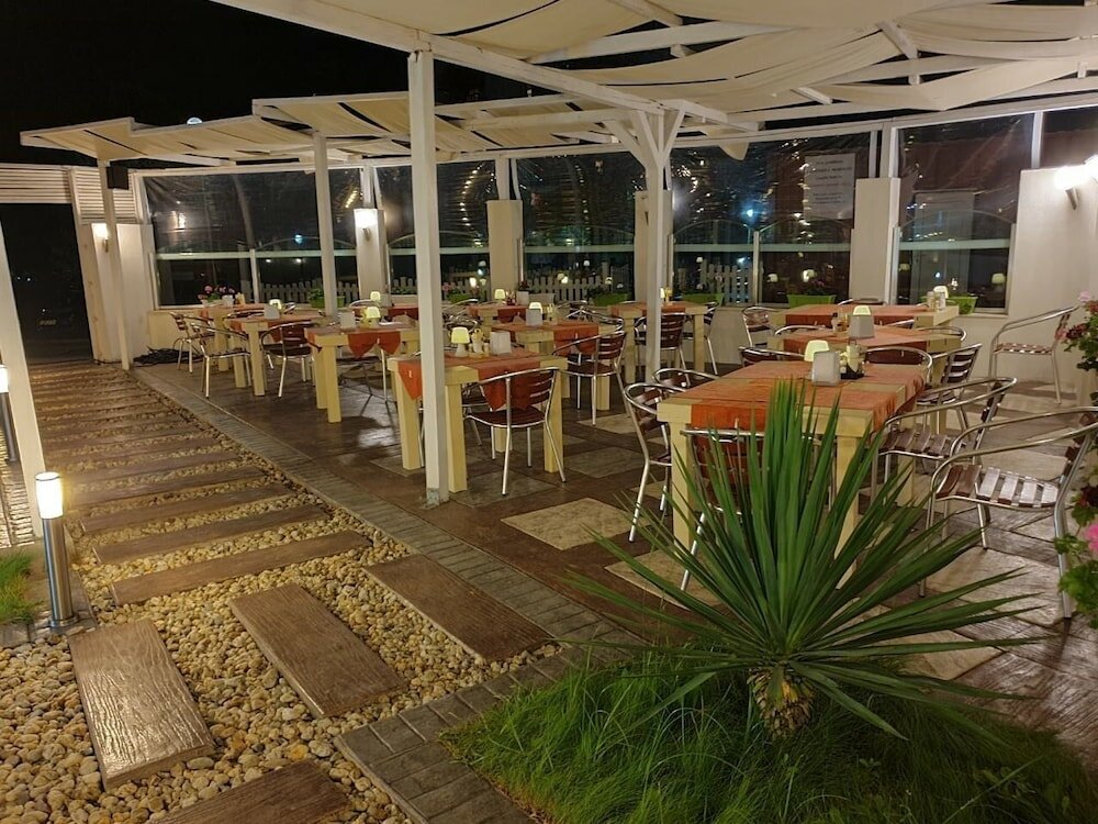 Фото Family Hotel Sunday