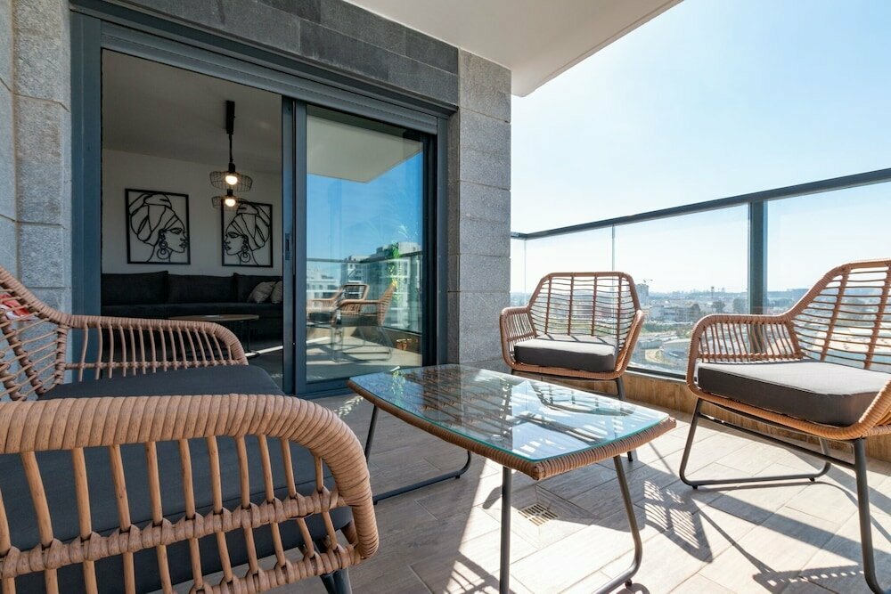 Hotel Luxury Apt 3 Br New Tower Parking, Or Yehuda, photo