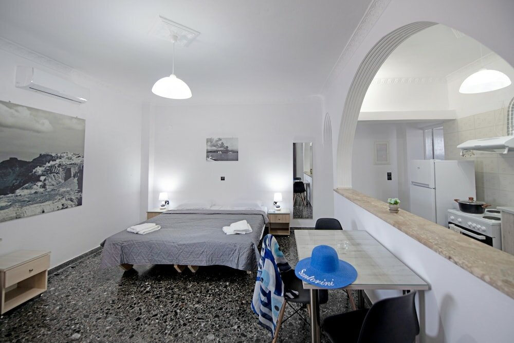 Фото Thira Santo Apartments