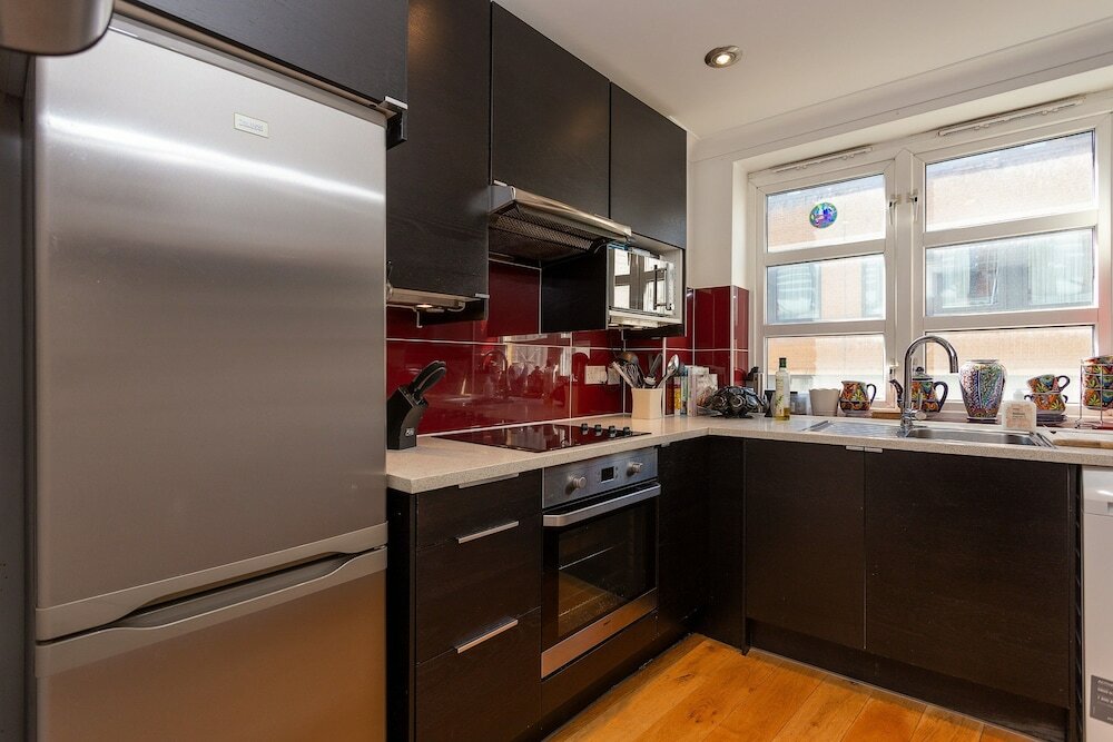 Фото Comfortable Flat Near Liverpool Street With 2 Bedrooms
