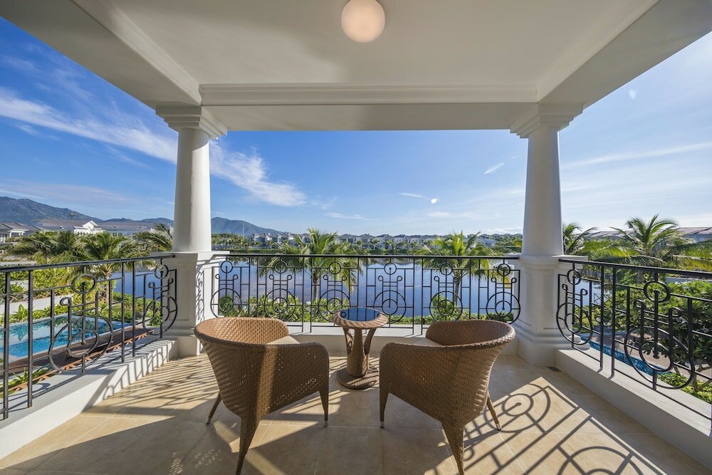 Фото Melia Vinpearl Cam Ranh Beach Resort