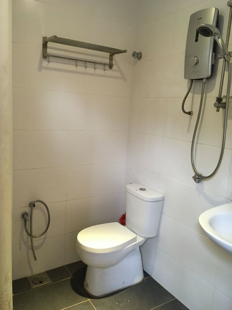 Фото Red Apple Hotel