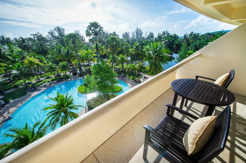 Фото Pullman Phuket Karon Beach Resort