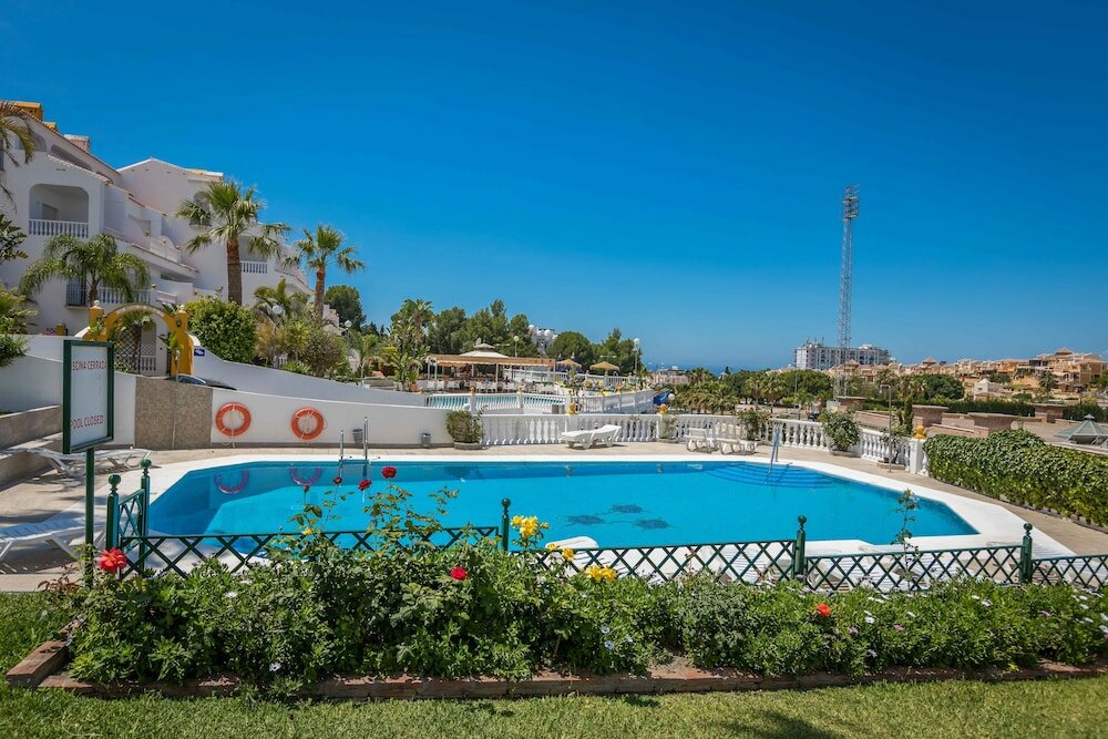 Фото Apartamentos Turísticos Las Rosas de Capistrano