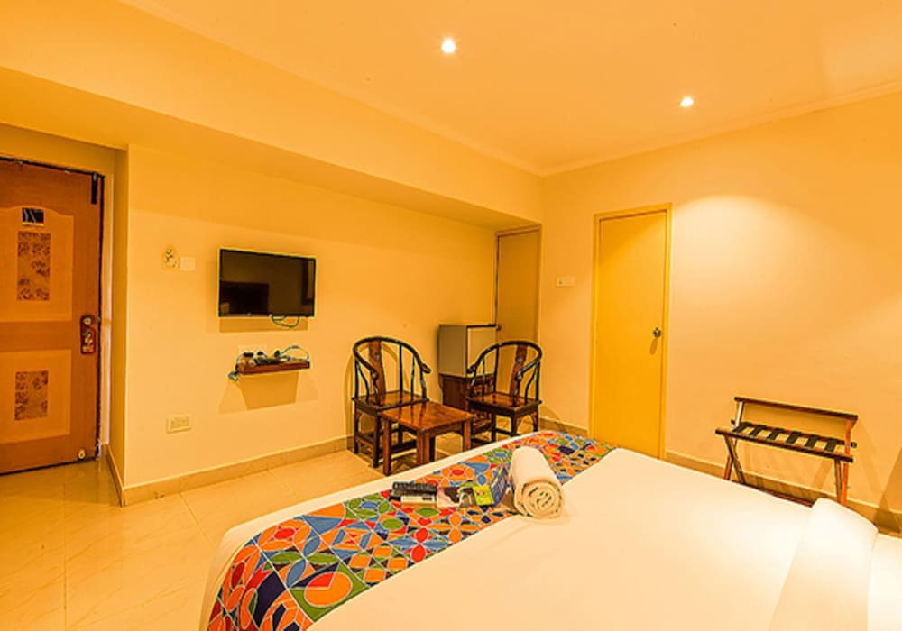 Фото Fabhotel Blossoms Service Apartment