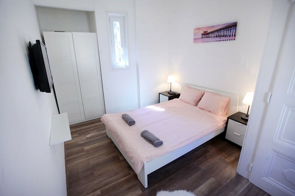 Фото S17- Modern& Quality Apartments