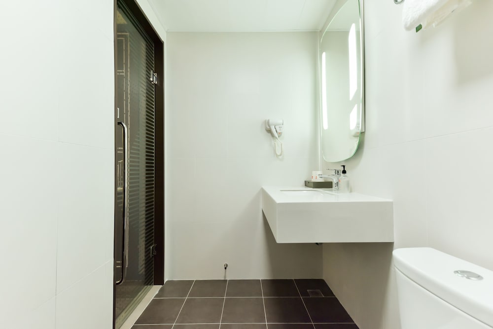 Фото Ibis Guangzhou Pazhou International Exhibition Center Hotel