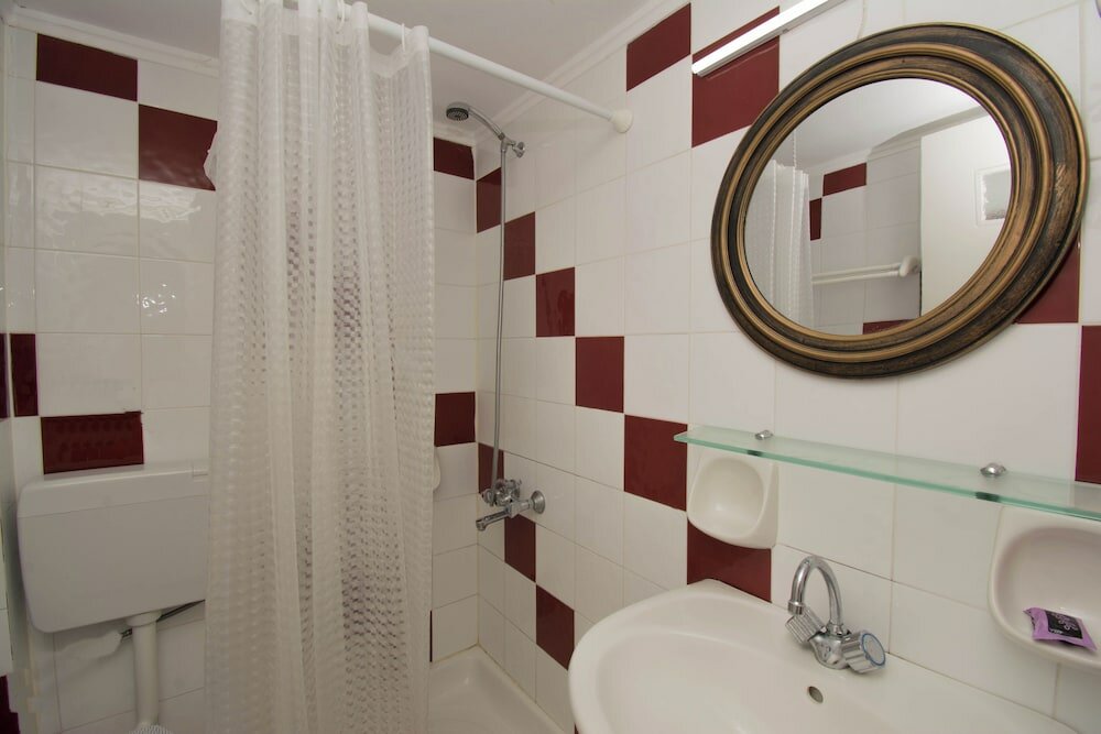 Фото Rena Apartments by Checkin