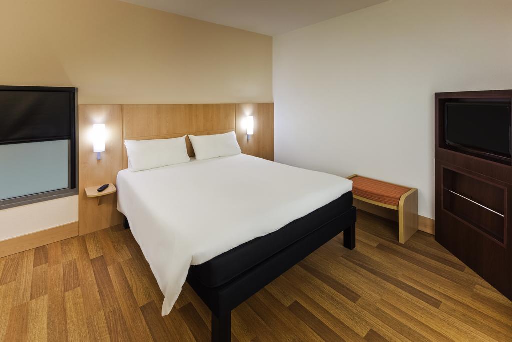 Фото Ibis Barcelona Centro