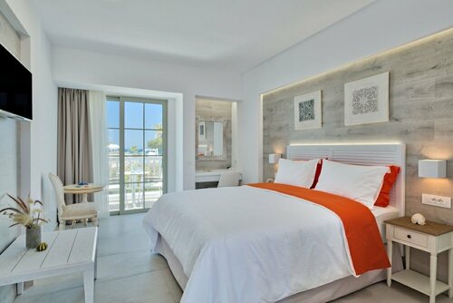 Гостиница White Pearls Luxury Suites - Adults Only