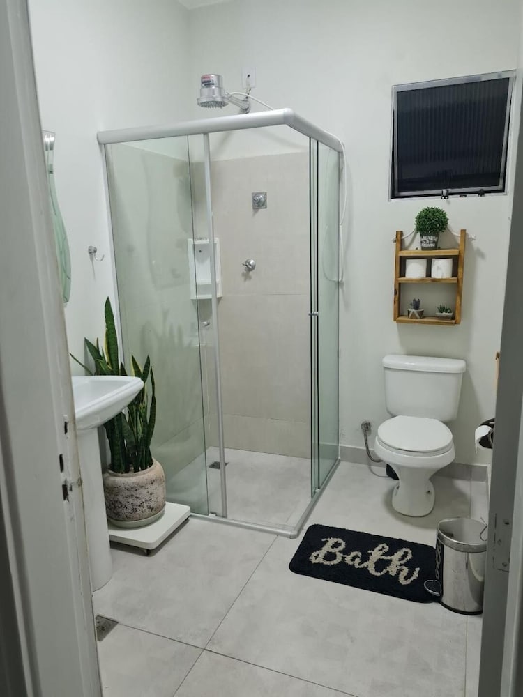 Фото Pousada e Hostel Aqui