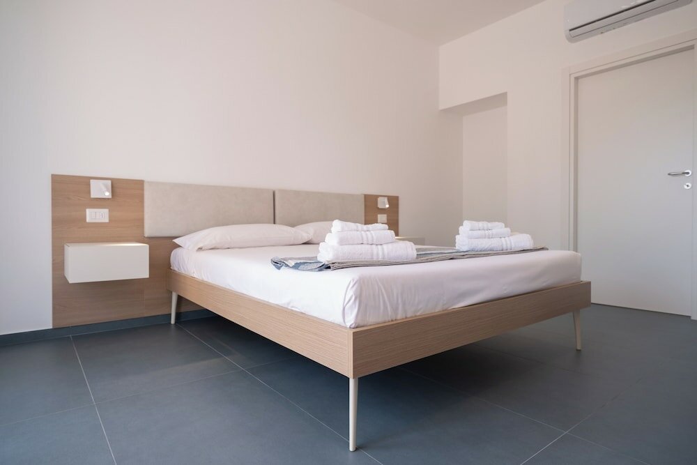Фото Nautika Suites