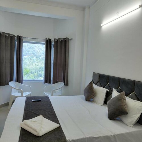 Гостиница Goroomgo Komfy Stayz Dehradun