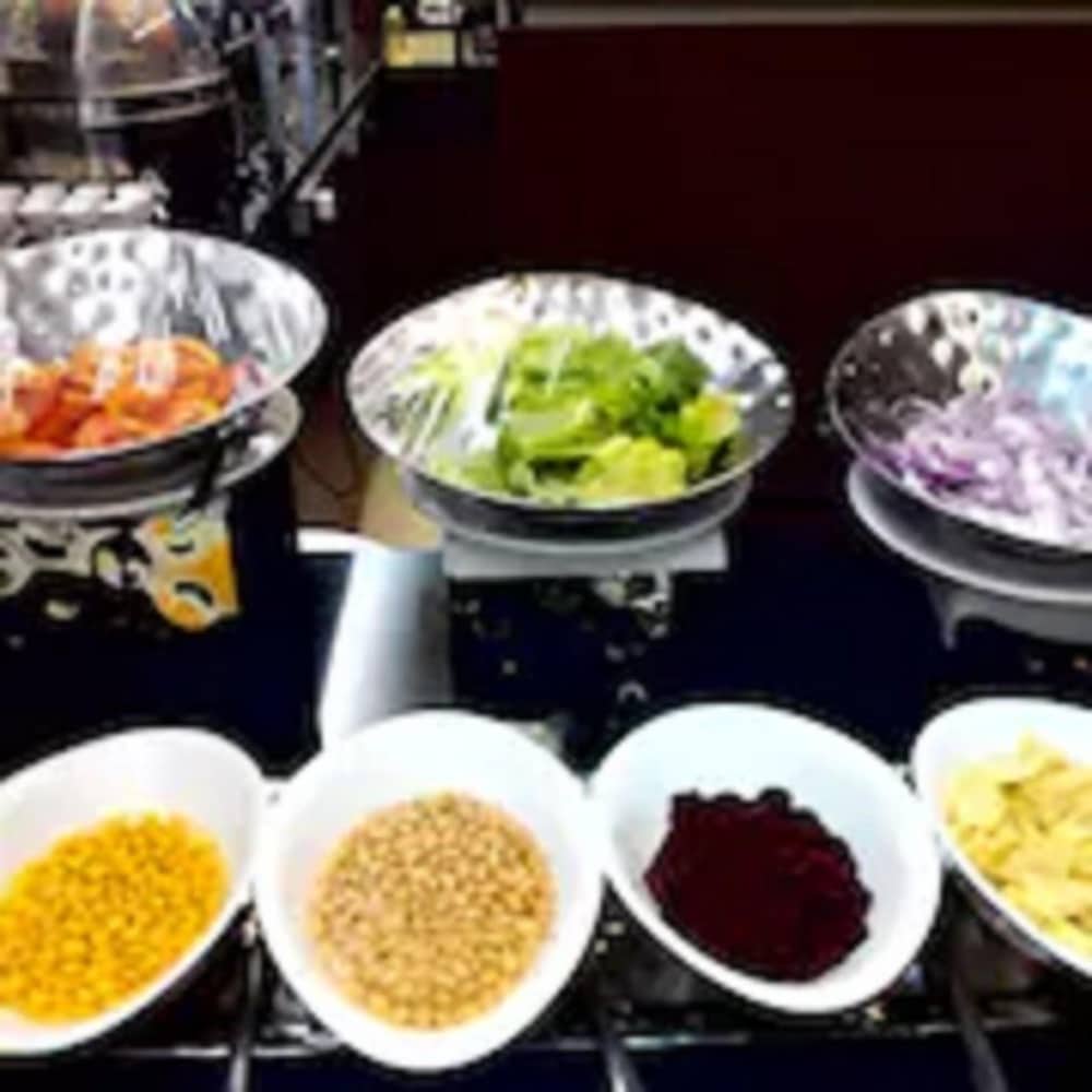 Фото Edmudian Court Luxury Apartments