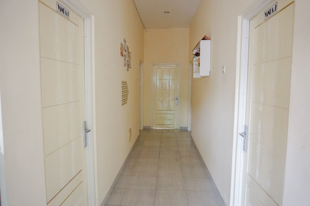 Фото Spot On 1878 Griya Bunda Family