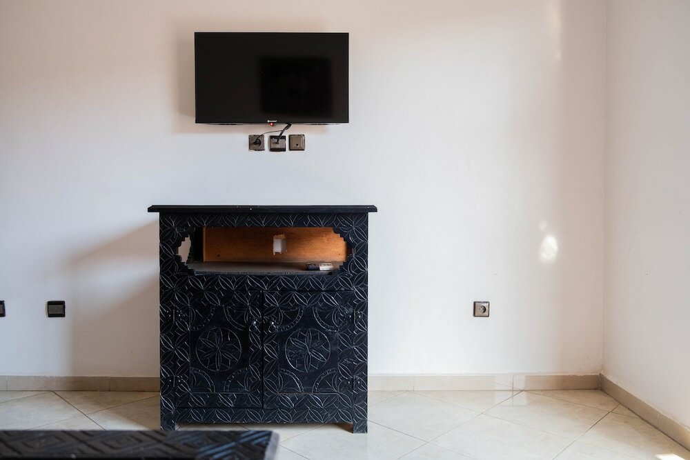 Фото Apart Hotel Larbi