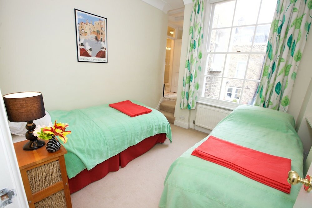 Фото Altido Luxurious 2br flat in Pimlico, near Warwick sq