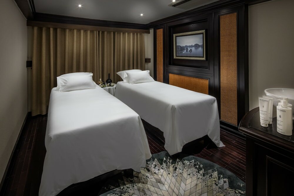 Фото Ambassador Cruise Halong Bay