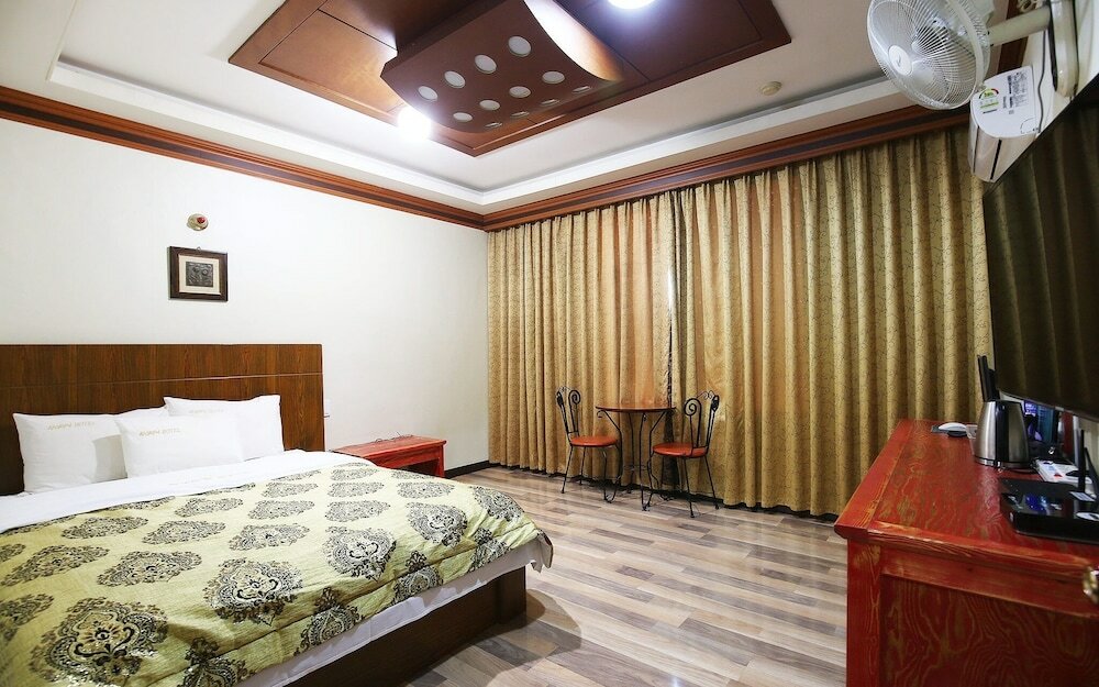 Фото Nonsan Titanic Motel