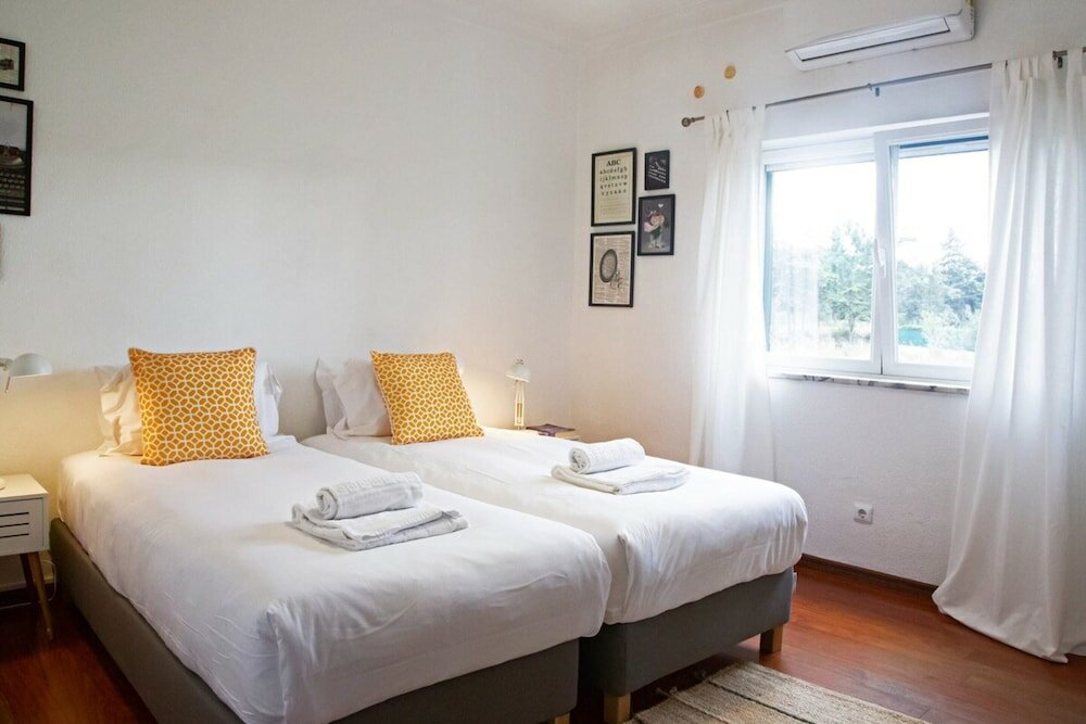 Фото Fig Tree Family House w 4 Bedrooms, Garden & Pool