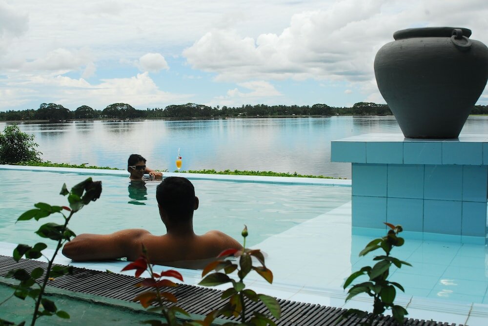 Фото Oak Ray Lake Resort