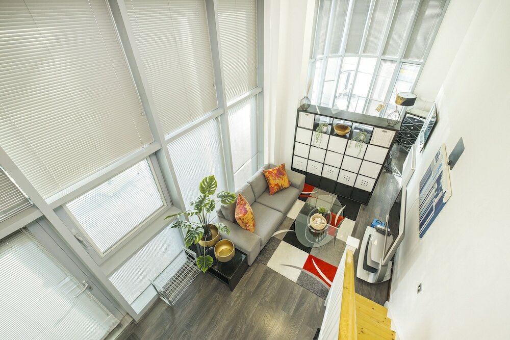 Фото My Serviced Space - Bridges Court Road