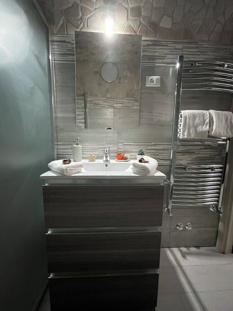 Фото B&b Domus Flavia Pozzuoli