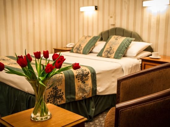 Фото Columbia Hotel