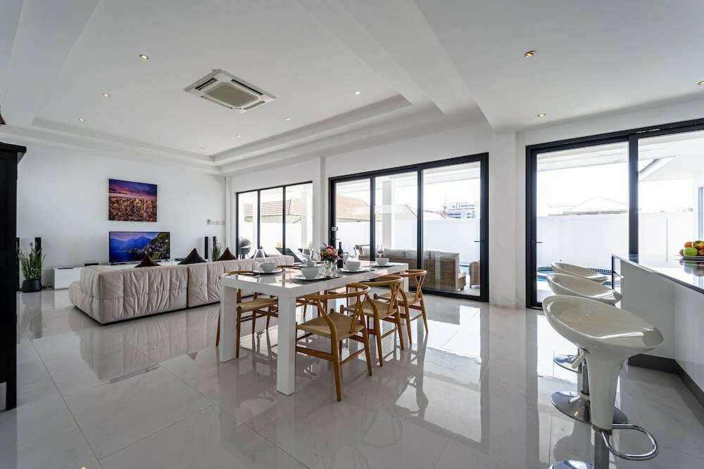 Фото Modern Large 2 Bedroom Pool Villa - Pv2