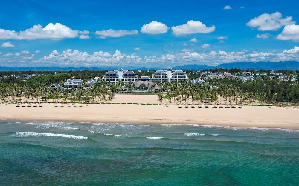 Фото Bliss Hoi An Beach Resort & Wellness