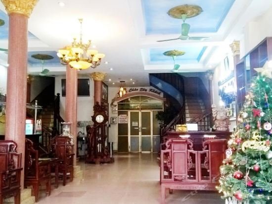 Фото A25 Hotel 80 Mai Hac De