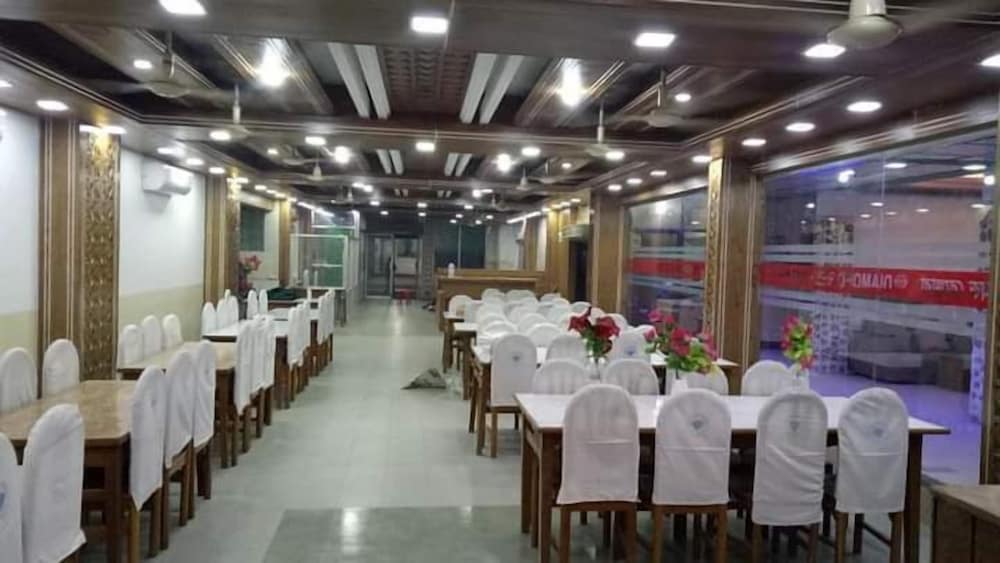 Фото Hotel Diamond Palace