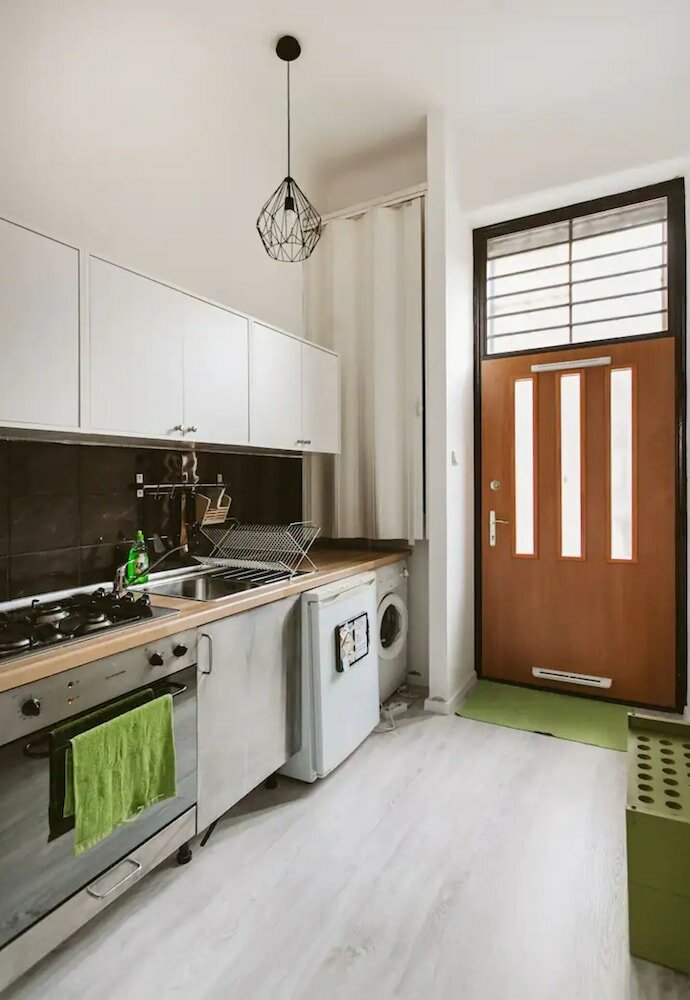 Фото Bright and Cozy - city center