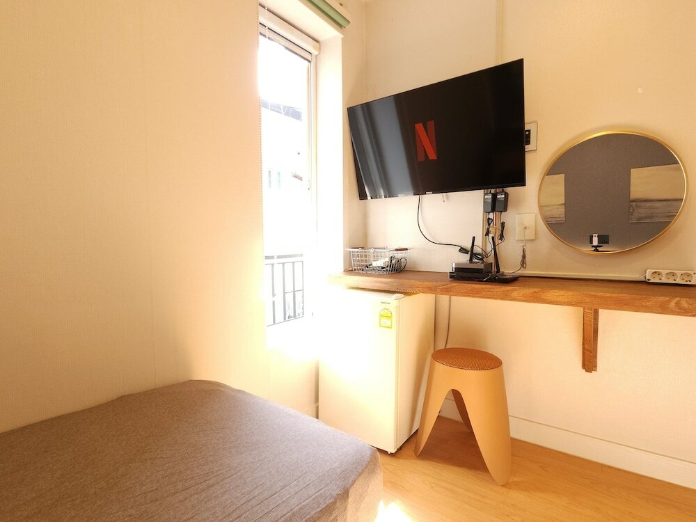 Фото Oyo Myeongdong 5 Lodge