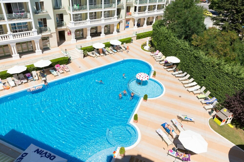 Фото Hotel Romance & Family Suites