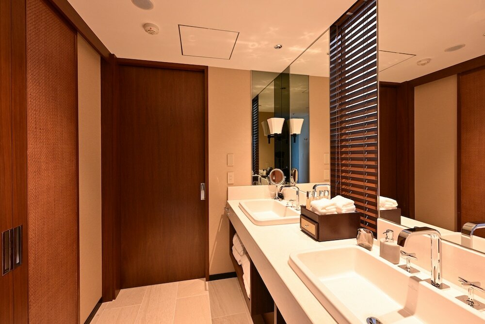Фото Ryukyu Hotel & Resort Nashiro Beach