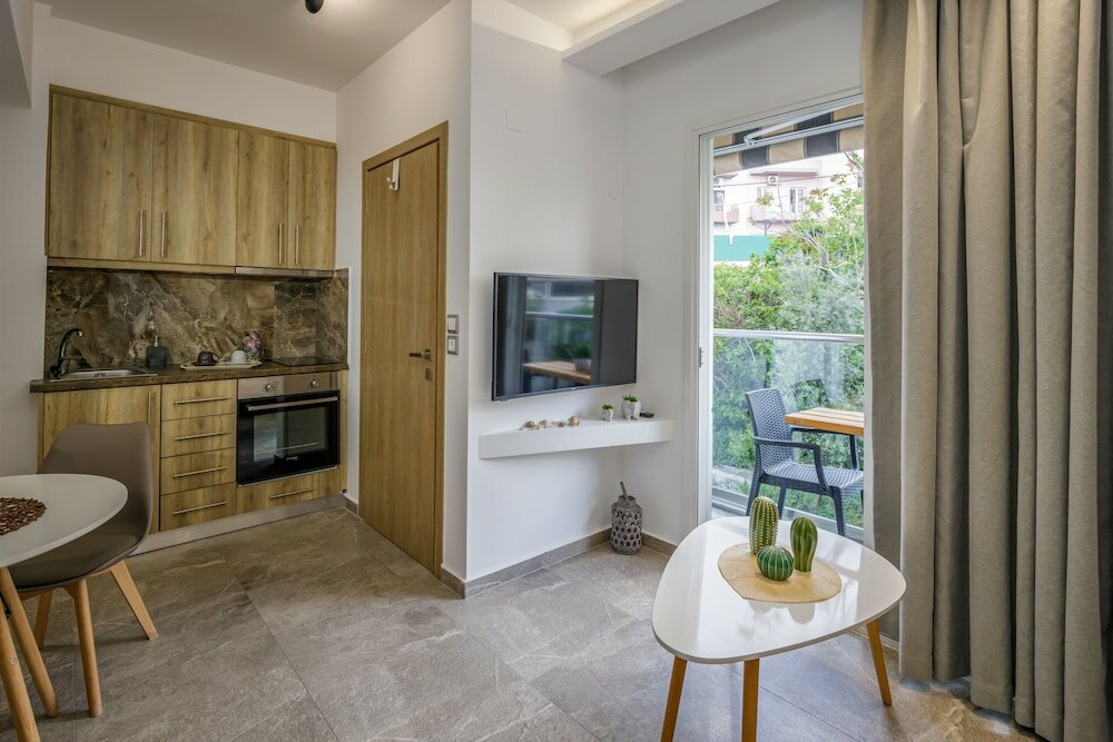 Фото Semes Luxury Apartments by Estia