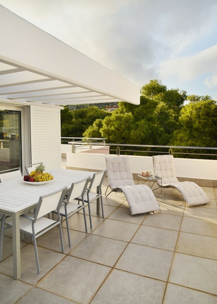 Фото The coolest loft & terrace Varkiza SV