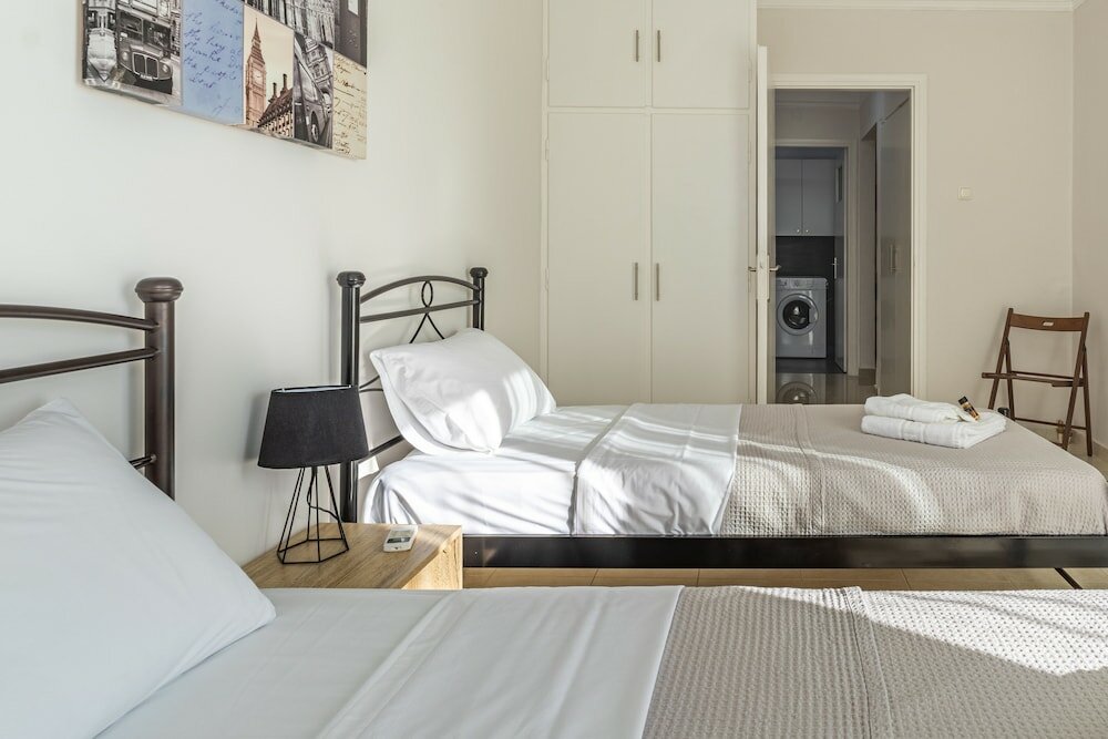 Фото Comfy Central Square Gem with Terrace