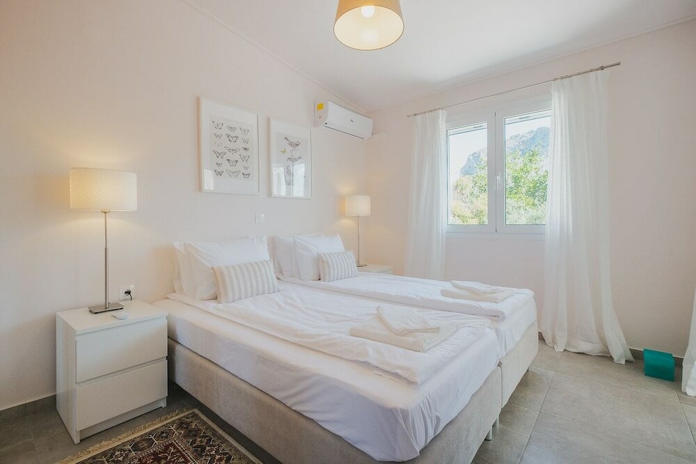 Фото Large Private Villa Splendid Terraces & Views