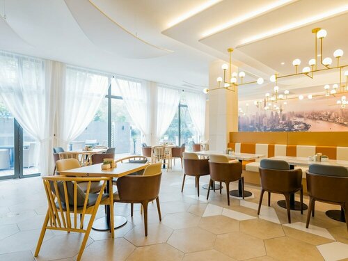 Гостиница Atour Hotel Heilongjiang Middle Road Qingdao в Циндао