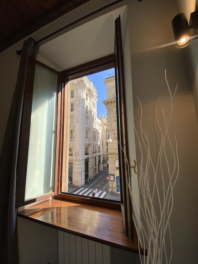 Фото Soha Piazza di Spagna Boutique