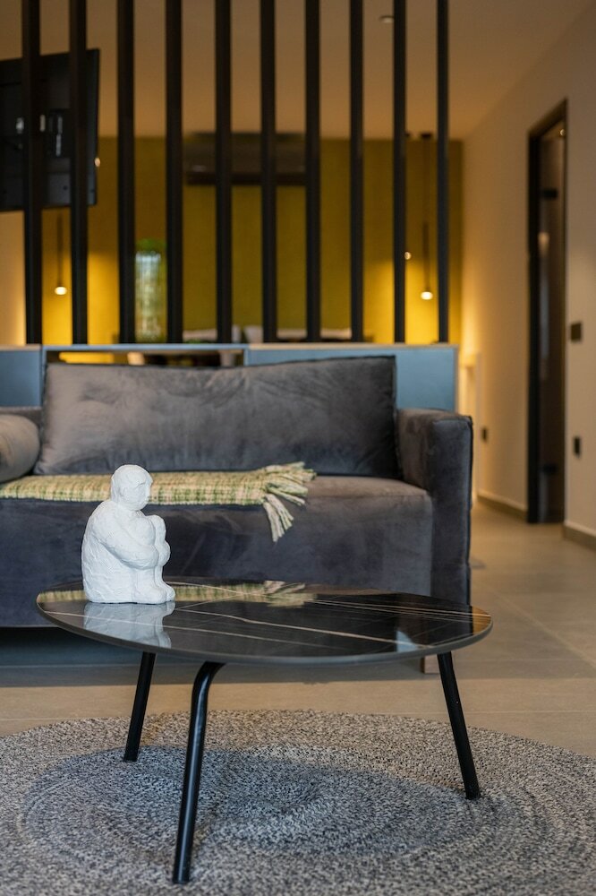 Фото Opal Executive Suites