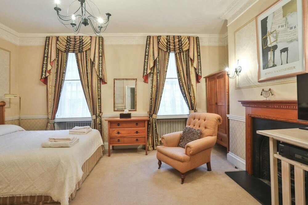 Фото Luxury and Modern Bayswater Apartment