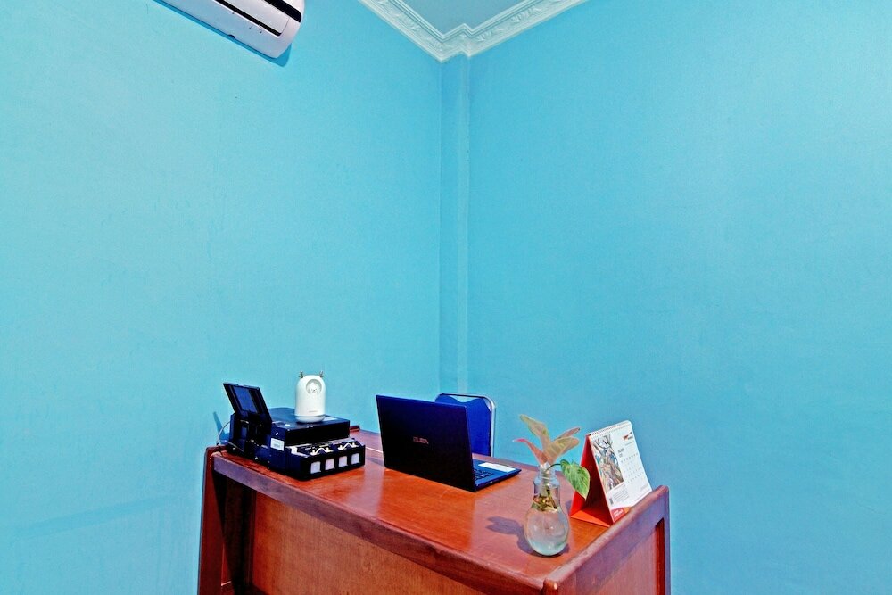 Фото Oyo 90752 Ridho Guest House Syariah