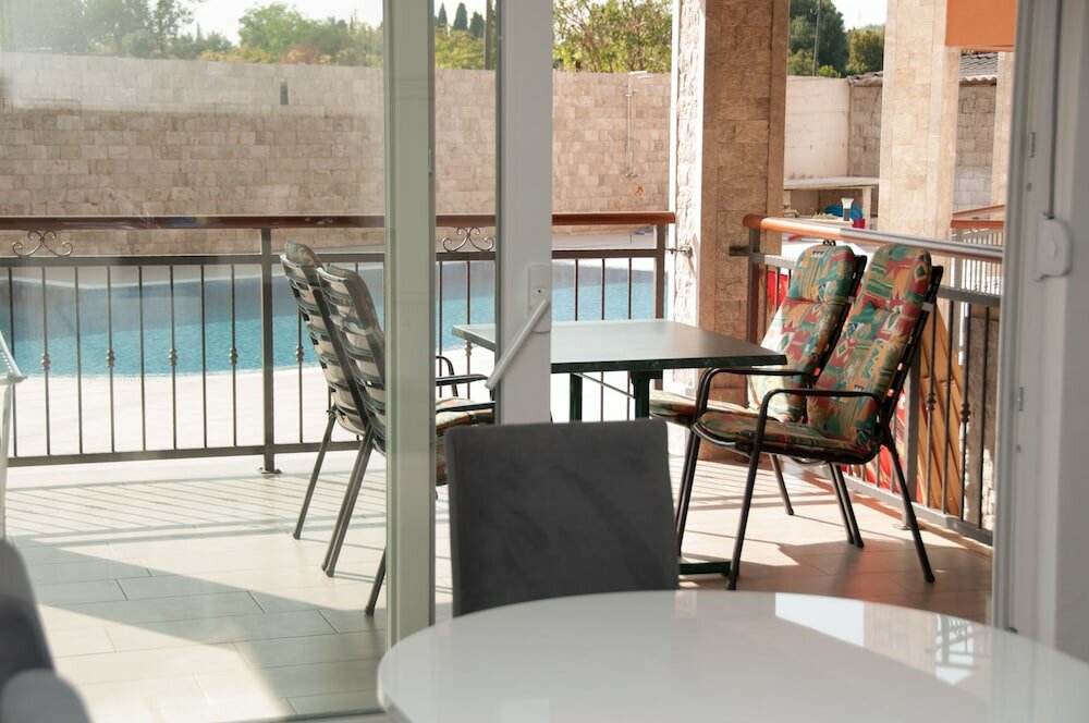 Фото Hvar-Holiday Apartments