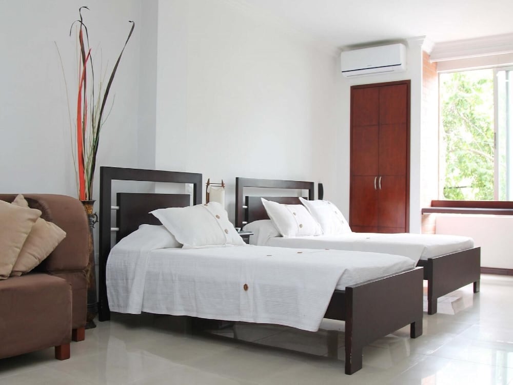 Фото Hotel Psa Pampalinda