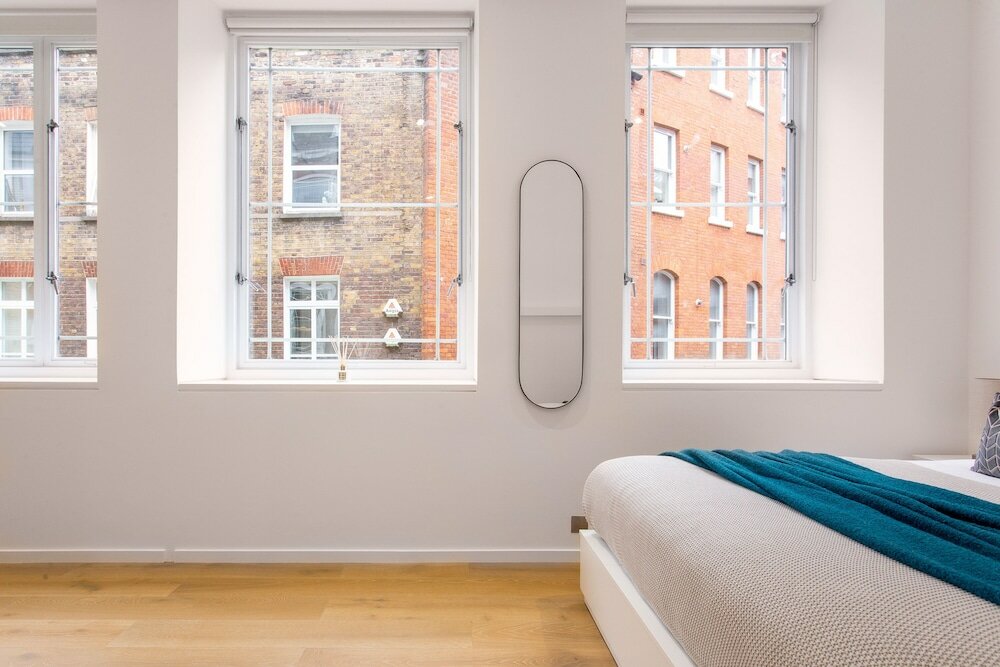 Фото 2 Bed 2 Bath Apartment Off Regent Street