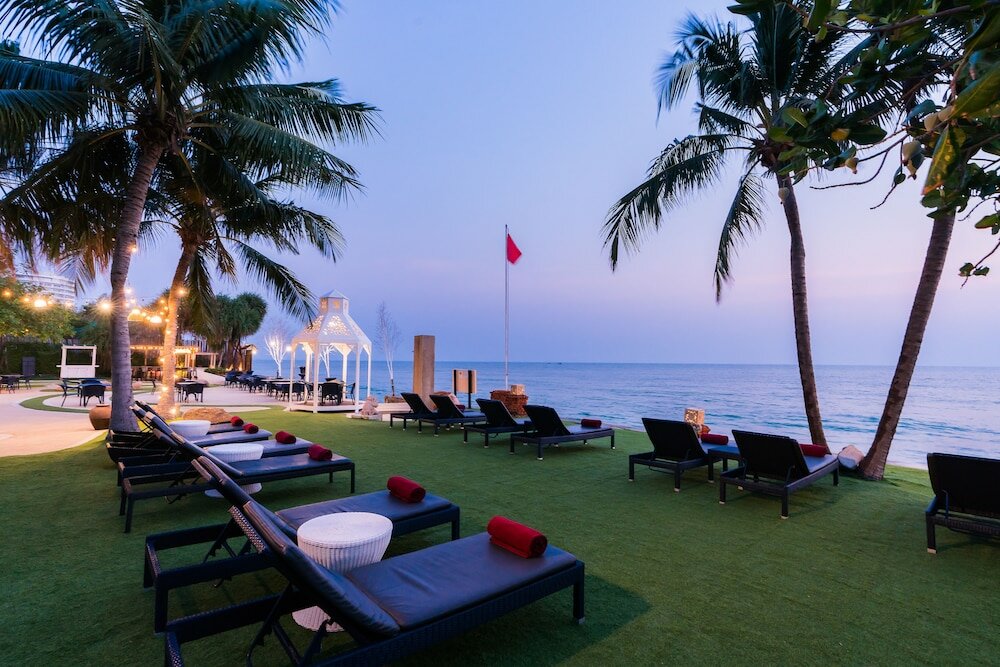 Фото Wora Bura Hua Hin Resort & Spa