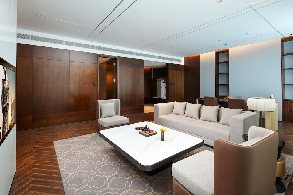 Фото Tiegang Jinjiangduchengjiudian